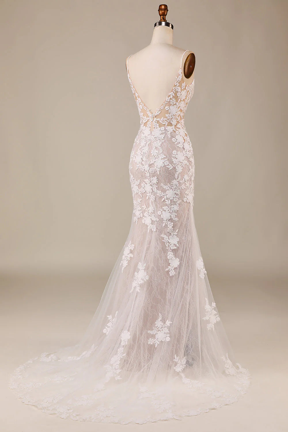 Charmante robe de mariée longue ivoire à bretelles spaghetti et sirène